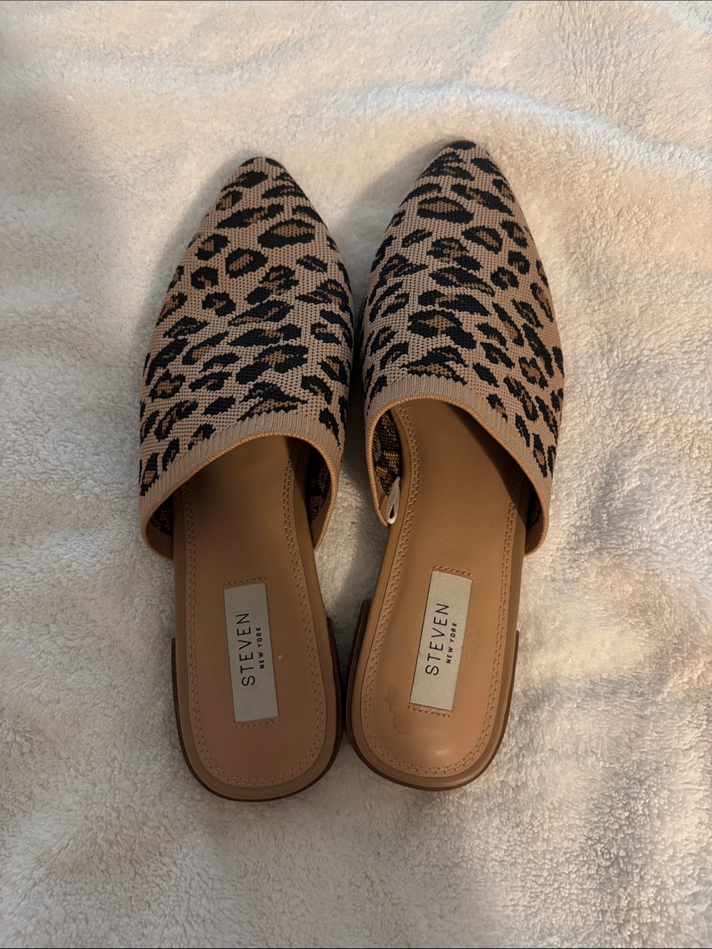 Seven7 Leopard Knit Mule Slides in Beige and Black